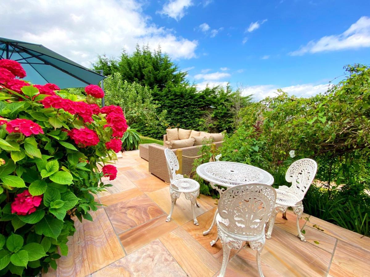 Holiday home The Town House At Muntham- Luxury With Hot Tub