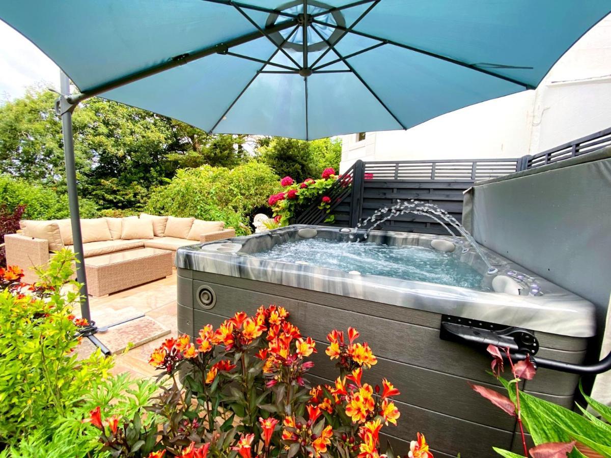 The Town House At Muntham- Luxury With Hot Tub *