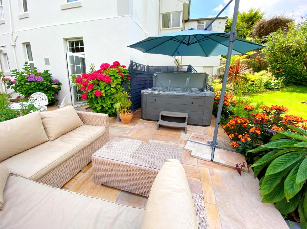The Town House At Muntham- Luxury With Hot Tub Torquay