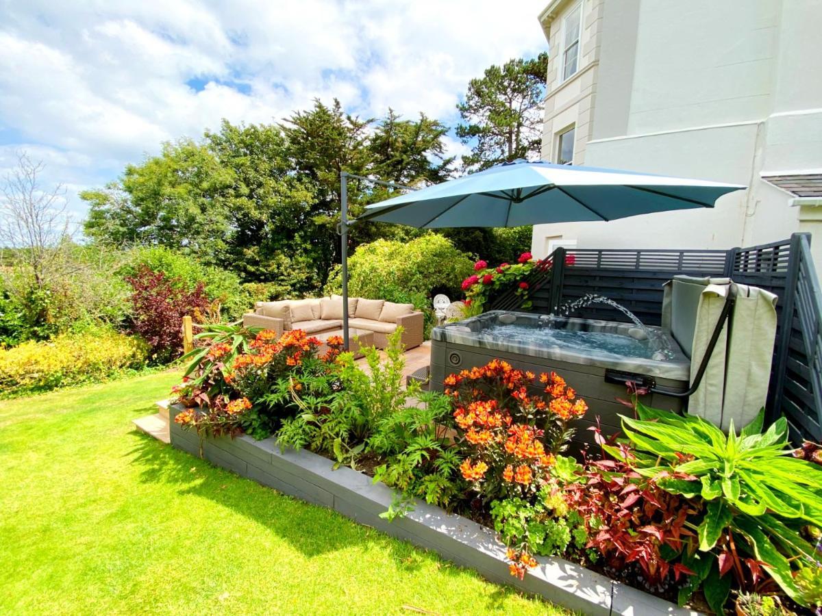 Holiday home The Town House At Muntham- Luxury With Hot Tub *