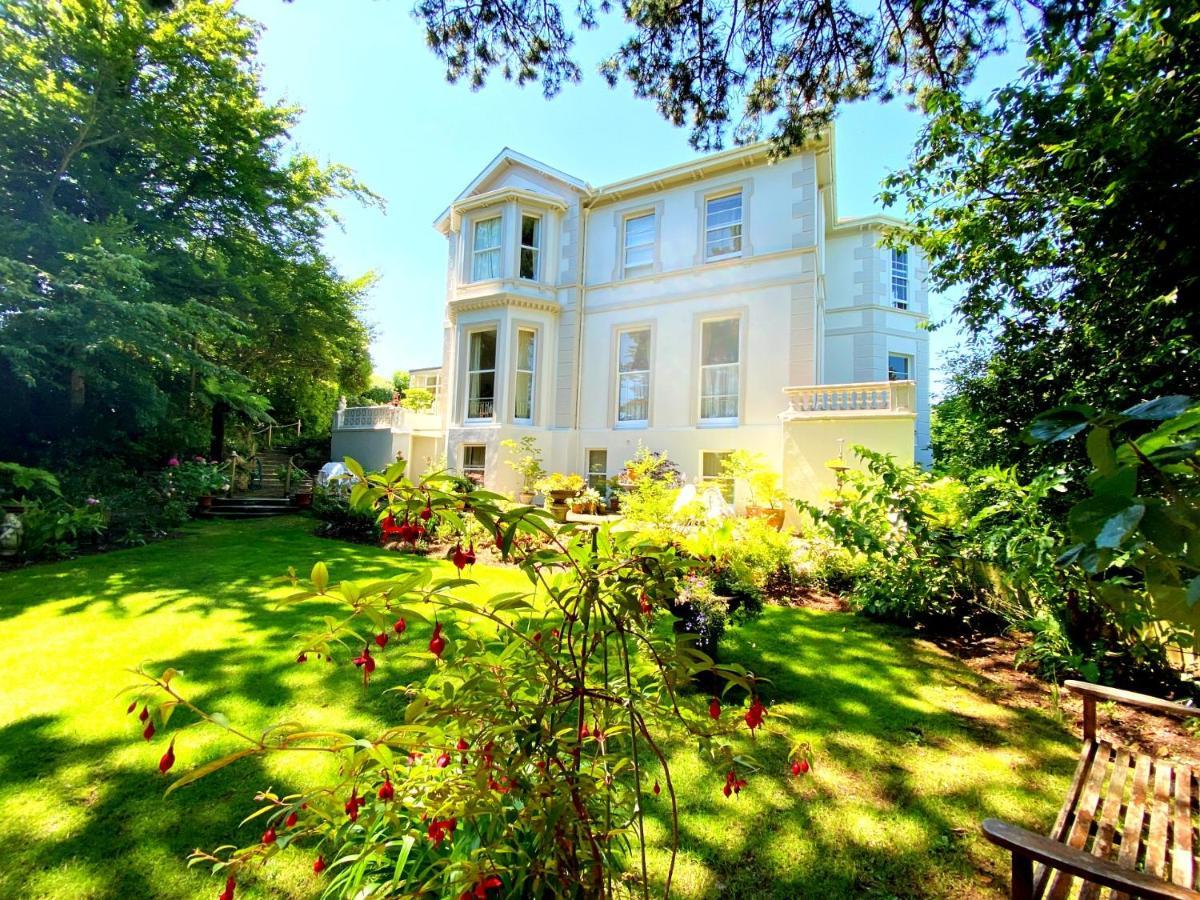 Holiday home The Town House At Muntham- Luxury With Hot Tub *
