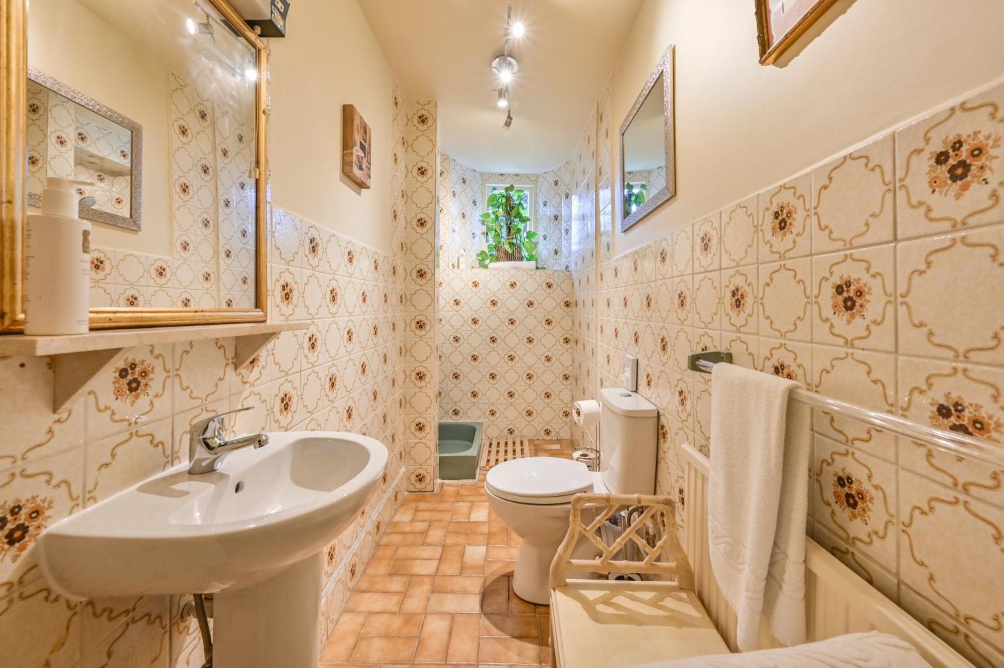 The Town House At Muntham- Luxury With Hot Tub * Torquay