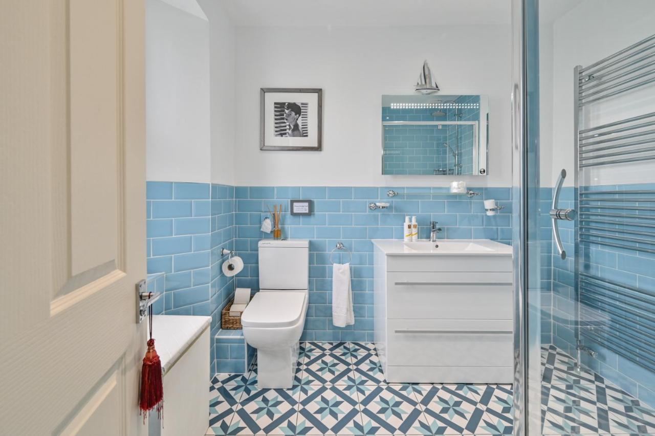 The Town House At Muntham- Luxury With Hot Tub *