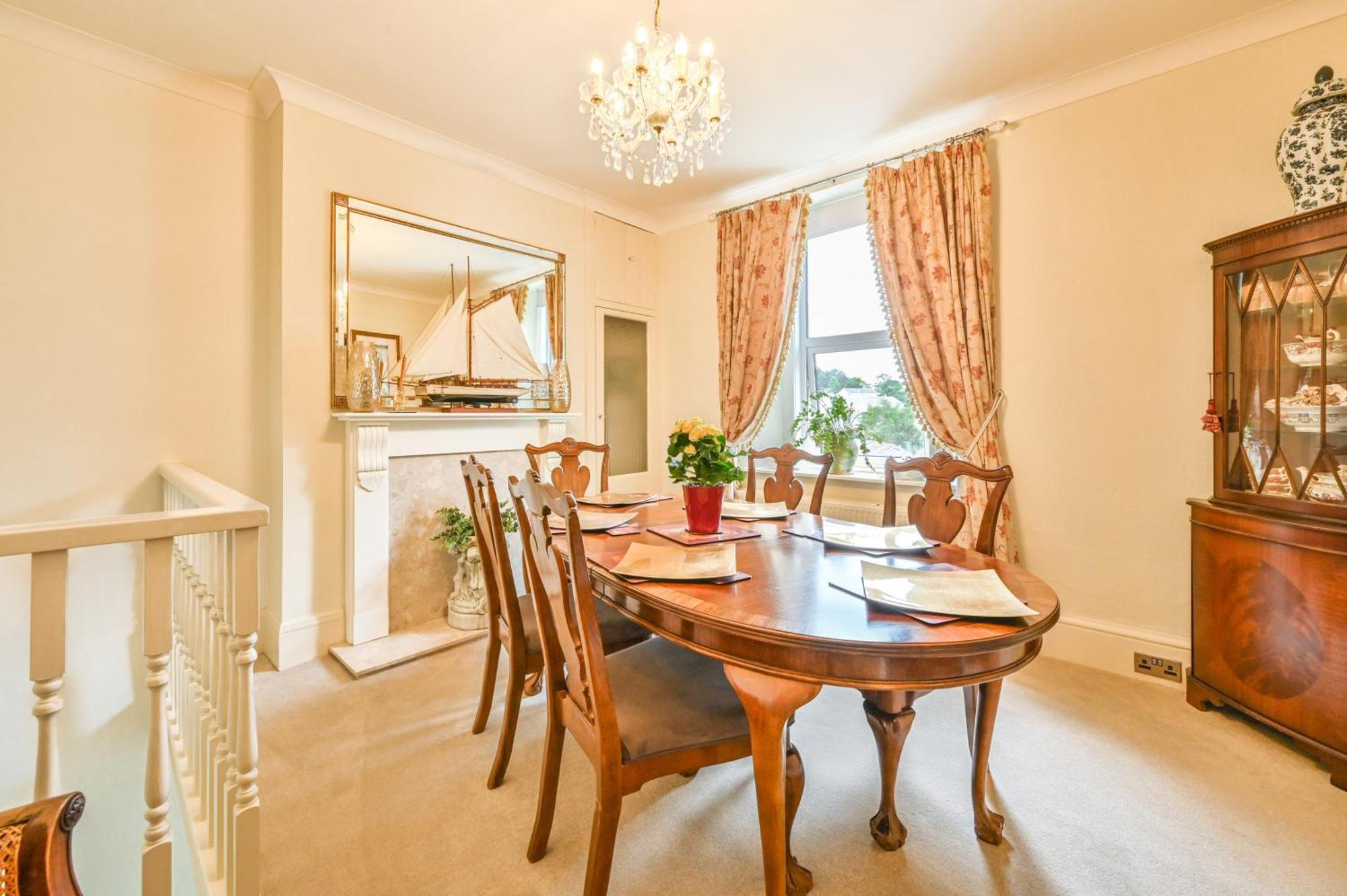 The Town House At Muntham- Luxury With Hot Tub * Torquay