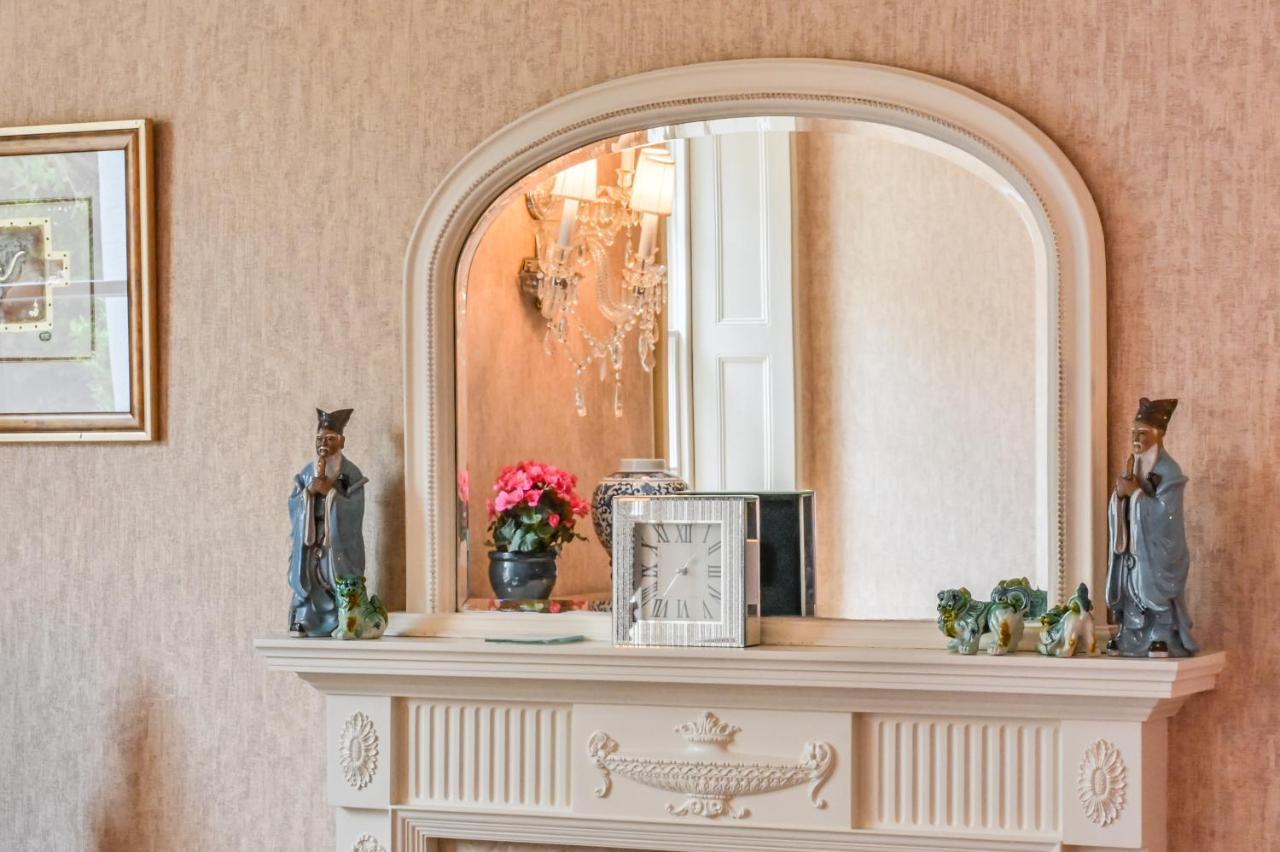 Holiday home The Town House At Muntham- Luxury With Hot Tub Torquay