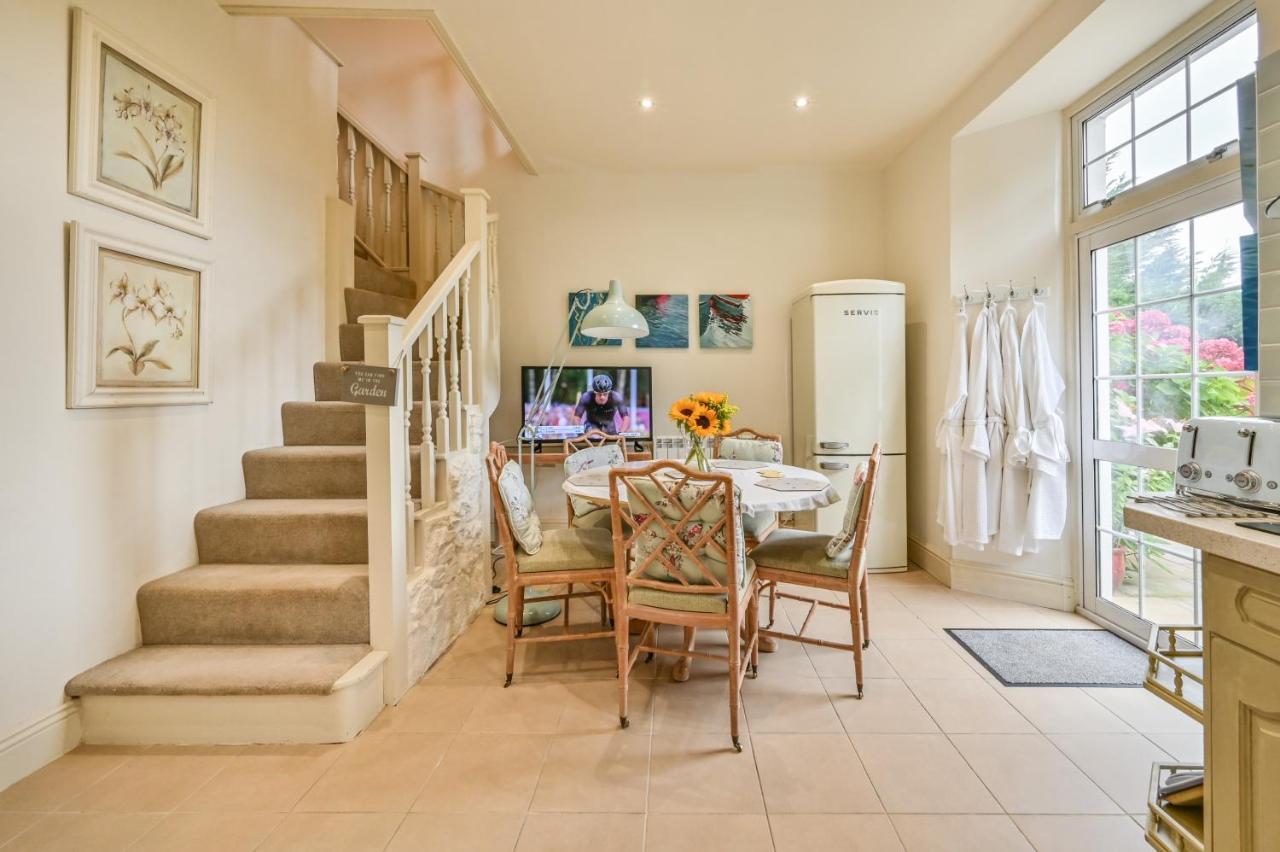 The Town House At Muntham- Luxury With Hot Tub *
