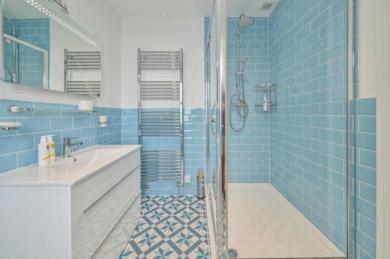 The Town House At Muntham- Luxury With Hot Tub Holiday home *