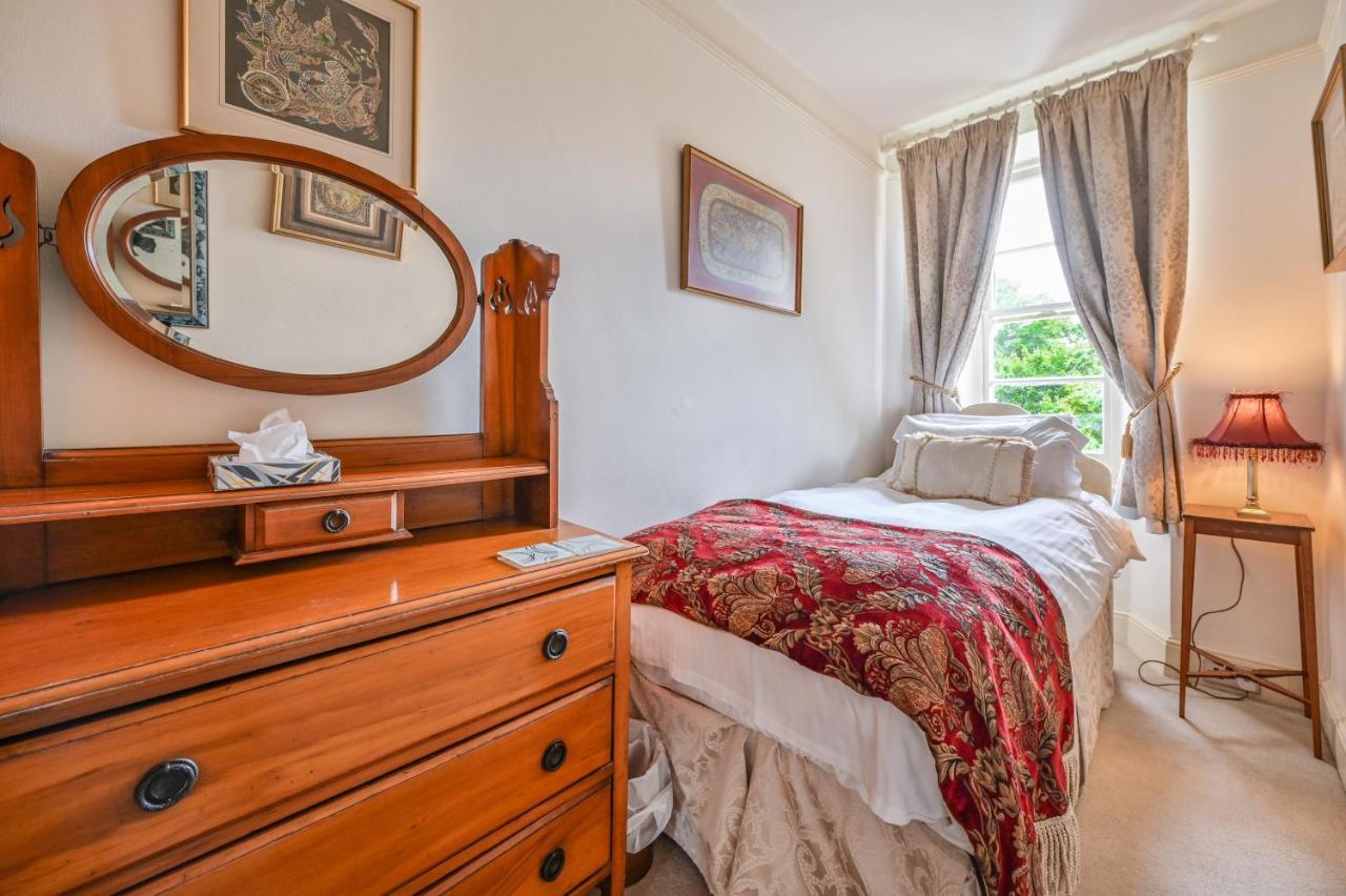 The Town House At Muntham- Luxury With Hot Tub *